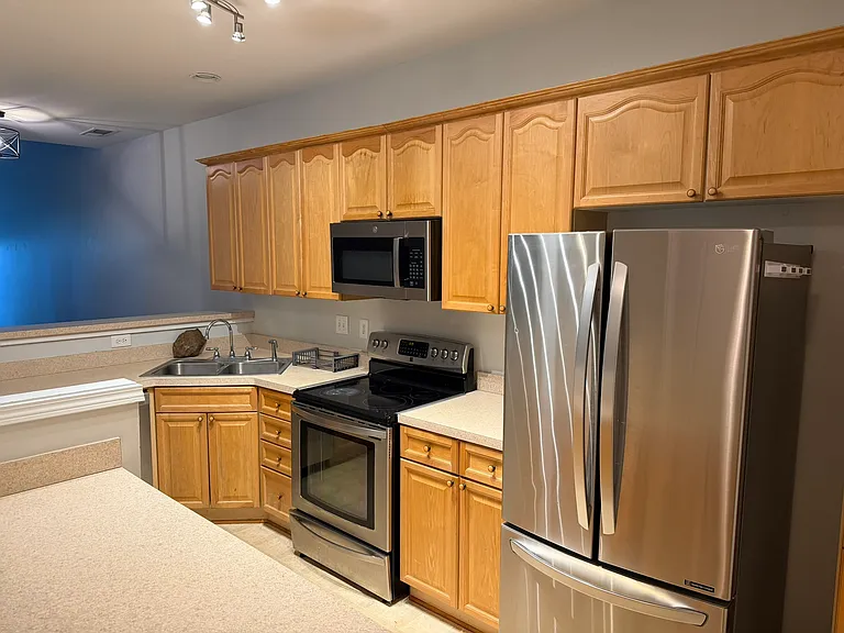 2414 Suwanee Pointe Dr — Photo 15