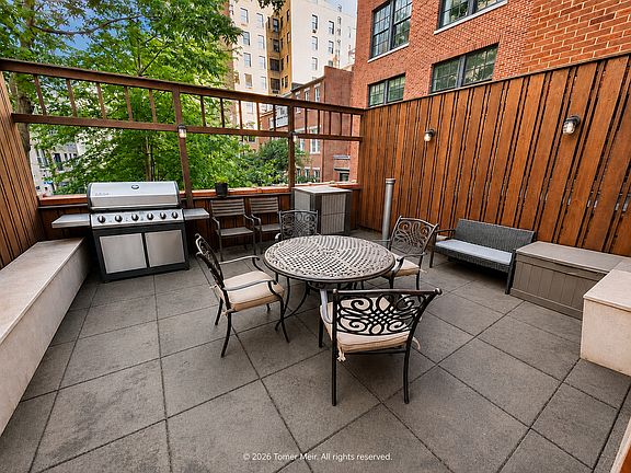 2nd image of 1129 Lexington Ave Unit 1
