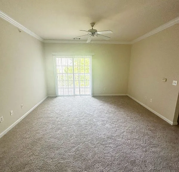 Clairmont at Farmgate — Photo 124