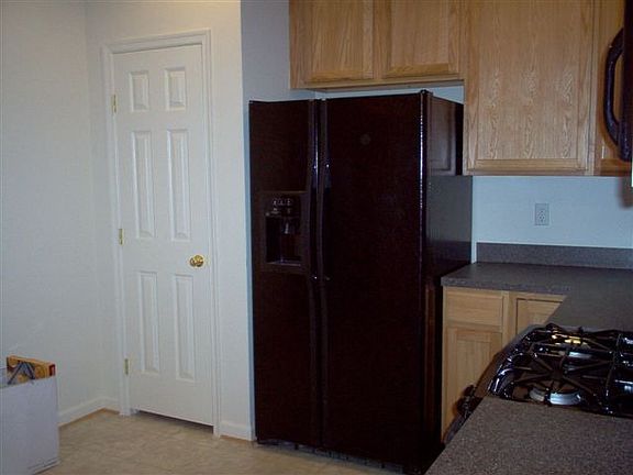 Builder Upgraded Kitchen