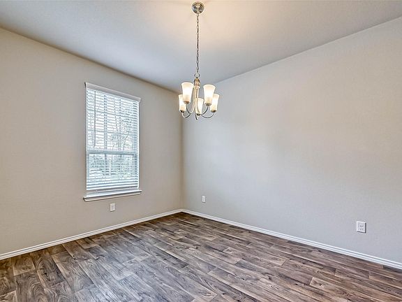 5th image of 14122 Silver Falls Ct