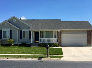318 E Spyglass Dr, Tooele, UT 84074