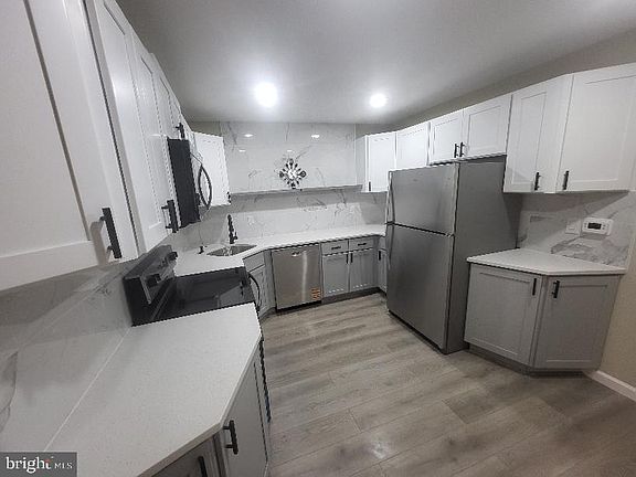 2nd image of 40 E Ashmead St