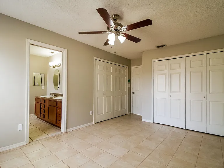 9619 Bandelier Dr — Photo 12