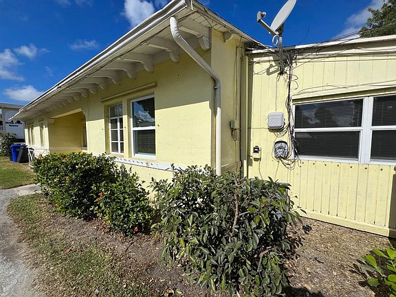 4th image of 2224 Ponce De Leon Cir #2224