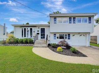 3 Adams St, Old Bridge, NJ 08857