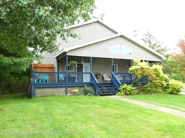15788 S Airport Rd, Lansing, MI 48906
