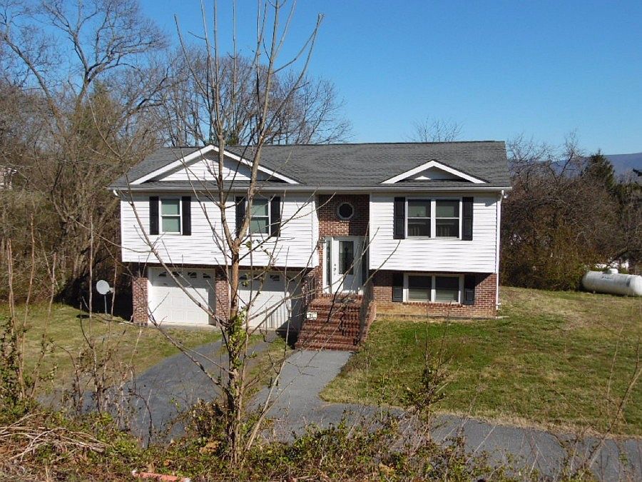 1st image of 86 Dogwood Ln