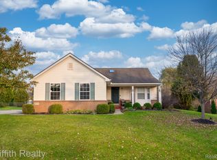 16235 Orchard Trl, Linden, MI