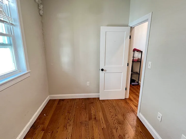 54 Crescent Ave #1 — Photo 10