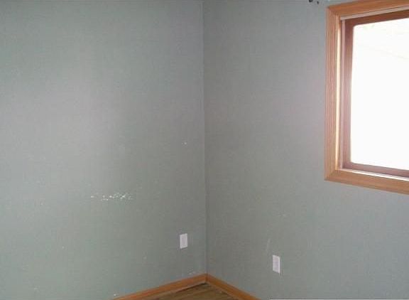 5th image of 822 16th Ave S
