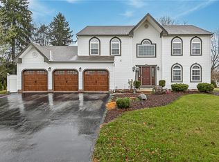 128 Shady Oak Dr, Cranberry Township, PA