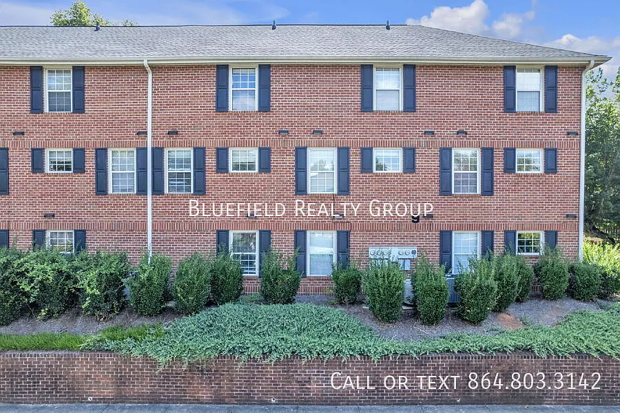 Prime off-campus Clemson Living! 2BR/1.5BA Condo with Community Pool $1,150/mo rent — Photo 4