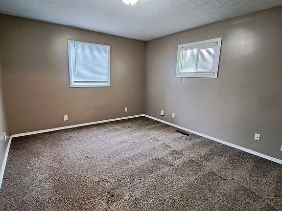 3rd image of 4161 Mapleleaf Dr