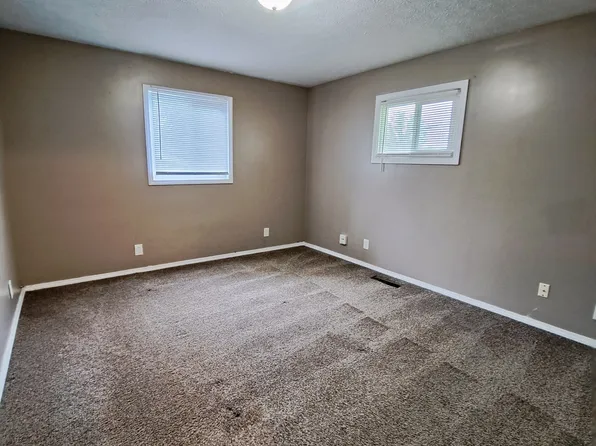 4161 Mapleleaf Dr, Dayton, OH 45416