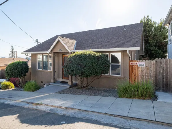 8957 Lawlor St, Oakland, CA 94605