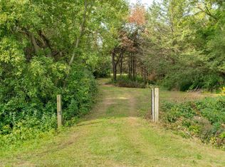 421 Coulee Trl, Hudson, WI 54016