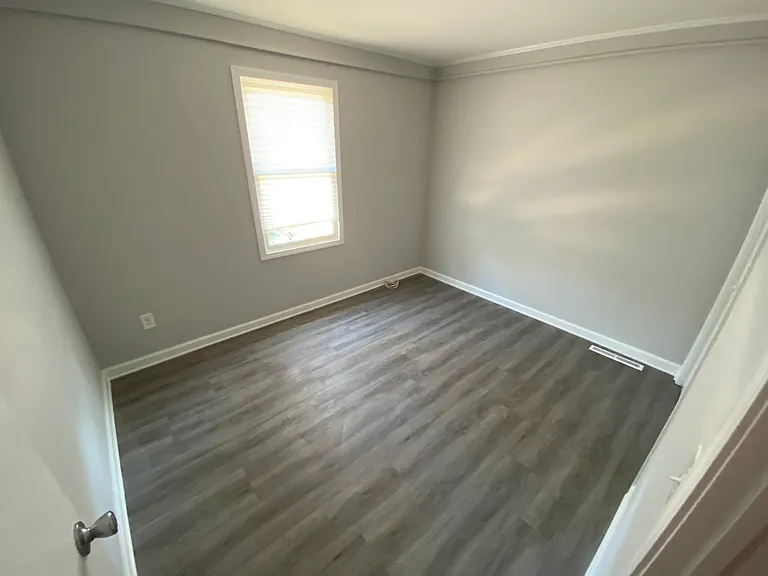 5696 Brenda Dr SW — Photo 6
