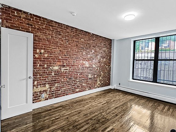 4th image of 647 President St APT 2B
