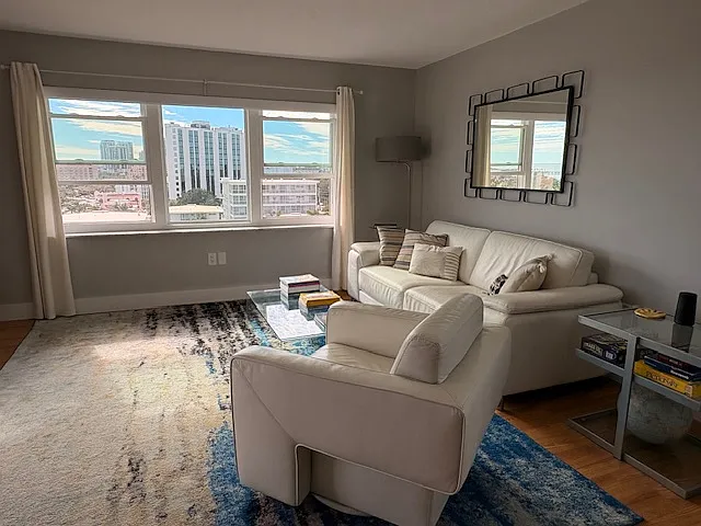 1120 N Shore Dr NE #905 — Photo 9