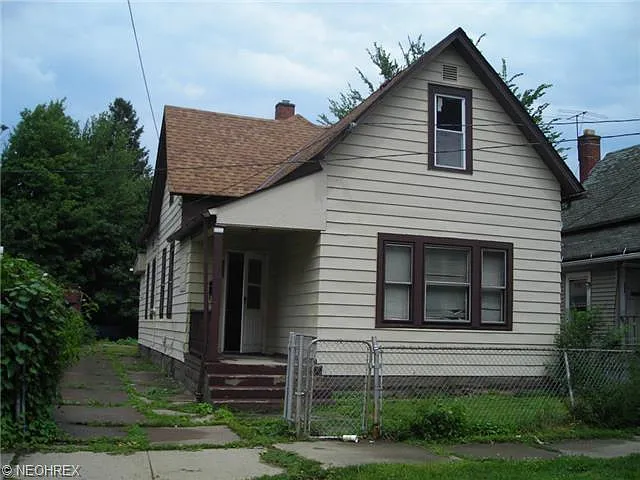 3330 Paris Ave photo 1