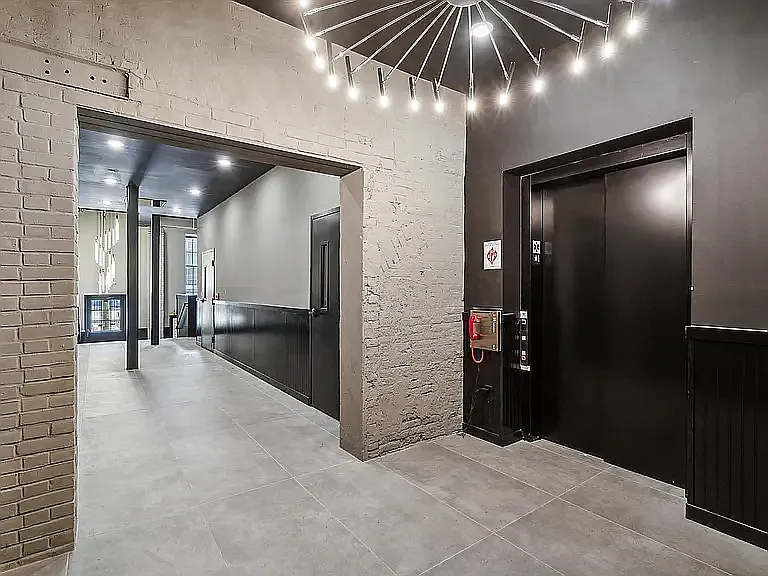 502 N 13th St #D45 — Photo 16