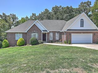 156 Warrior Falls Dr, Kingsport, TN 37664