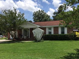 102 Logan Dr, Summerville, SC 29483