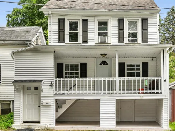 306 E Elm St, Tamaqua, PA 18252