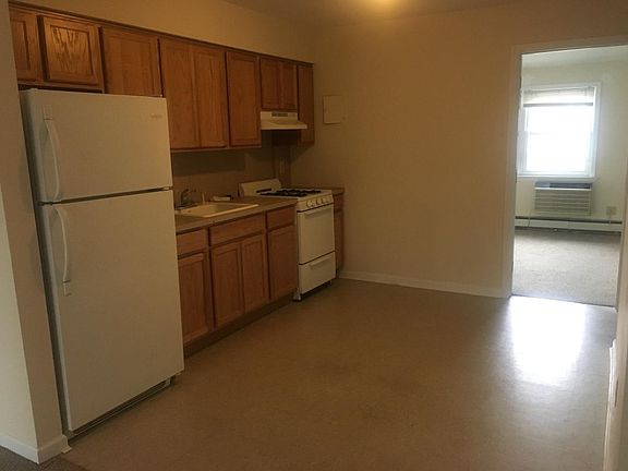 4th image of 456 Liberty Ave Floor 2