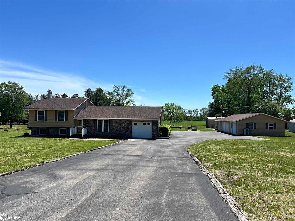 2446 255th St, Montrose, IA 52639 | Zillow