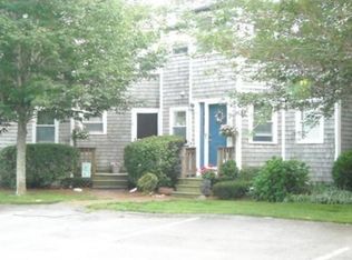 8 Harbor Hill Dr, Bourne, MA 02532