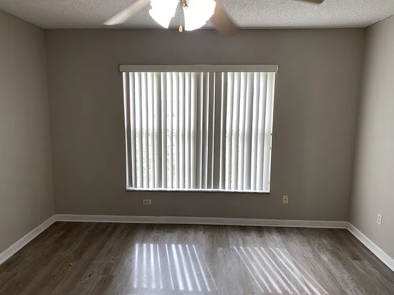 14012 Rensselaer Rd — Photo 18