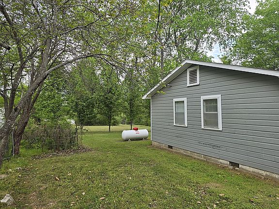 4th image of 409 S 2nd St