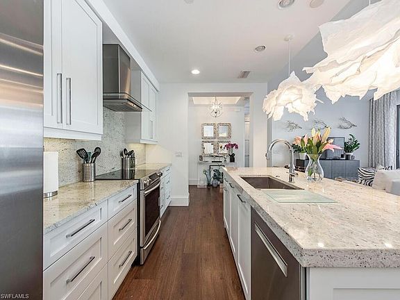 5th image of 1030 3rd Ave S Unit 304