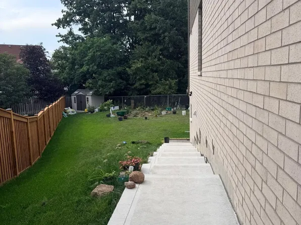 91 Nottingham Rd #Basement, Barrie, ON L9J 0L3