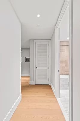 5th image of 22-18 Jackson Ave #507