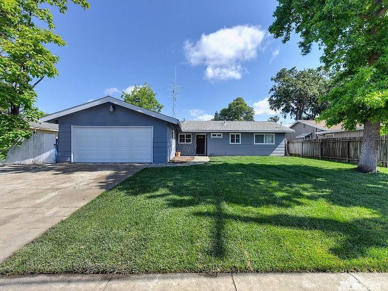 2nd image of 439 K St