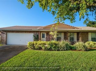 9044 NW 23rd Pl, Coral Springs, FL 33065