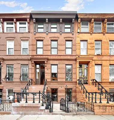 Sold by Compass | media 18