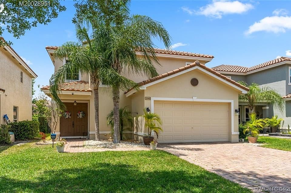 1st image of 2940 SW Venice Ct