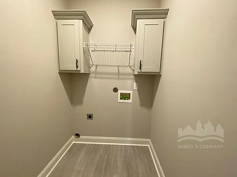 565 Beau View Way — Photo 12