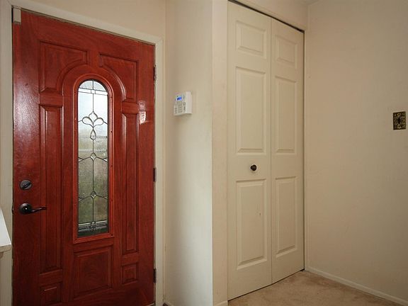 5th image of 1534 Dawn St