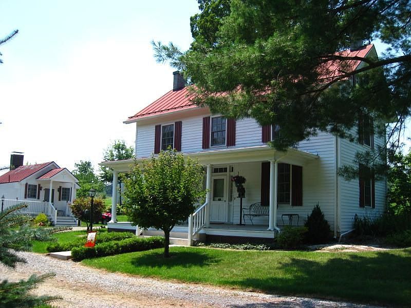 1st image of 67 Royalwood Dr