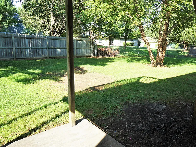 3905 Athens Ct — Photo 8