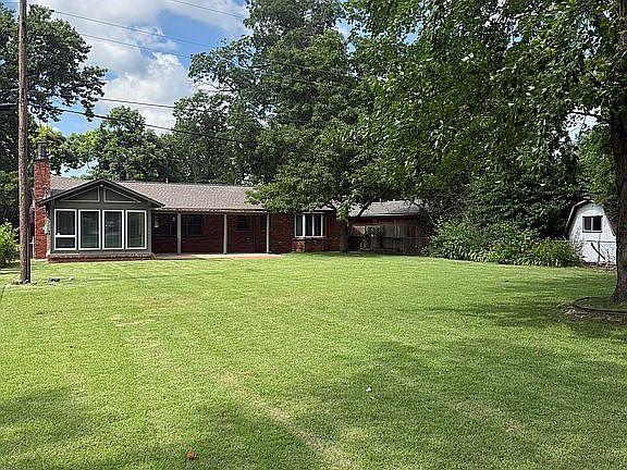 3rd image of 4326 E 60th Pl