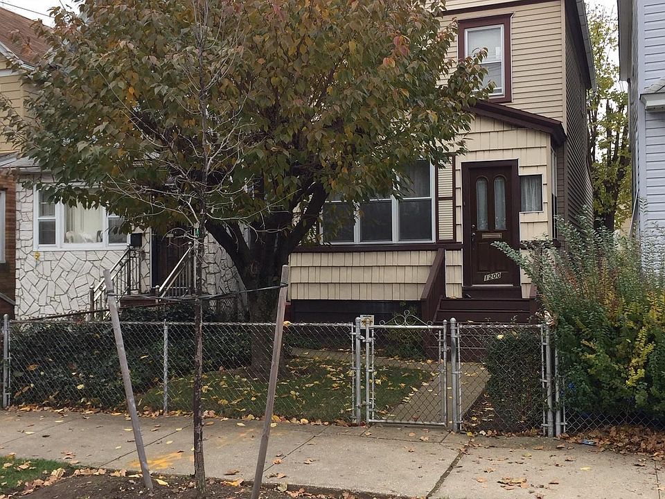 1st image of 1200 E 94th St