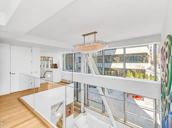515 West 23rd Street 3 image 2 of 10