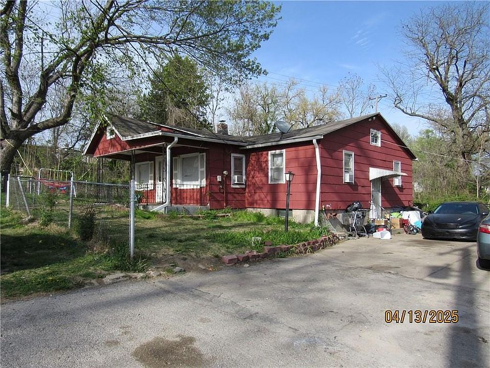 2nd image of 1631 N 32nd St