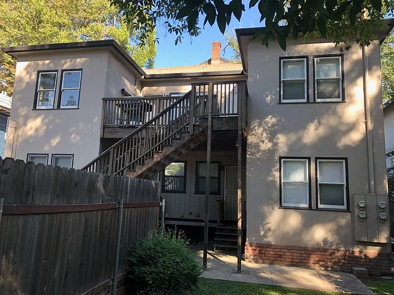 Shared back deck